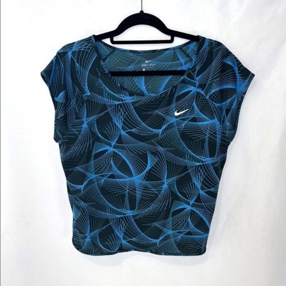 Nike Cropped Athletic Workout Top Size Large